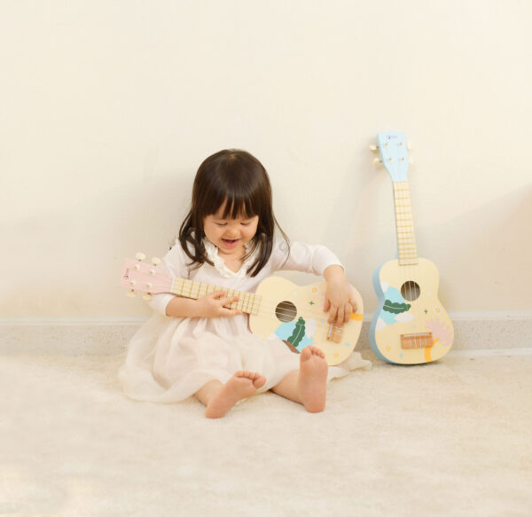 UKELELE CELESTE - UKULELE